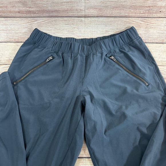 Athleta Crop Joggers Size 4 - Picture 1 of 6